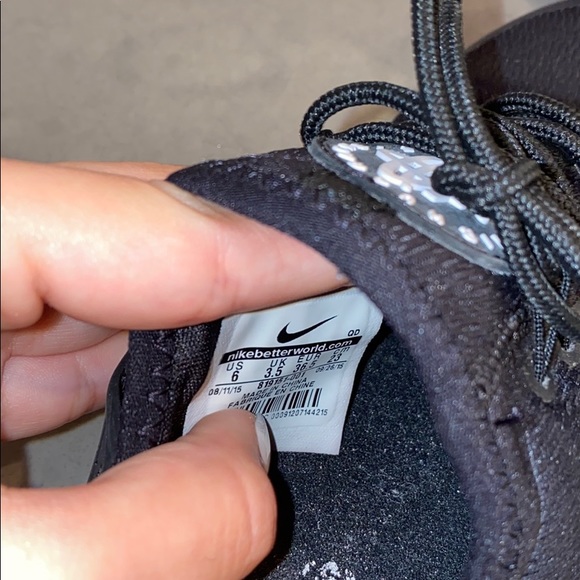 Nike sneakers - Picture 6 of 6